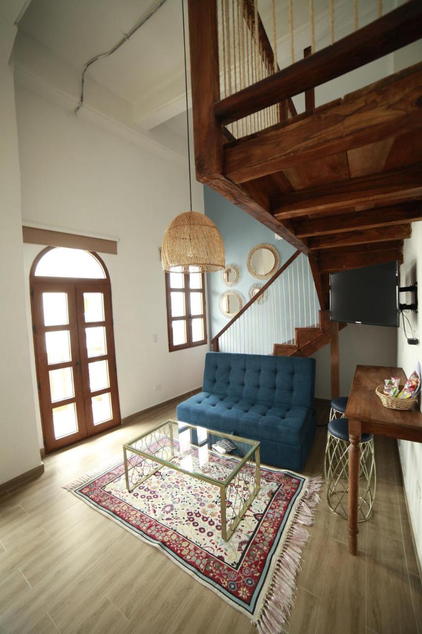 Soy Local Centro Histórico Apartahotel 3*
