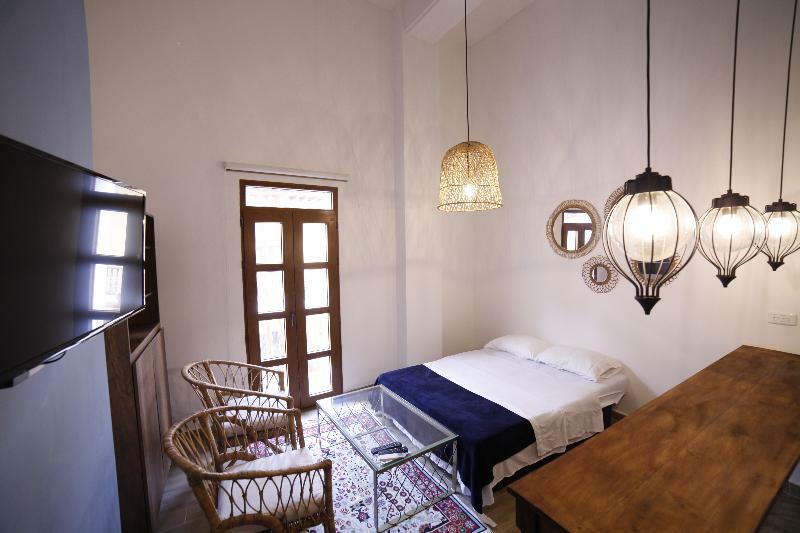 Apartahotel Soy Local Centro Histórico 3*